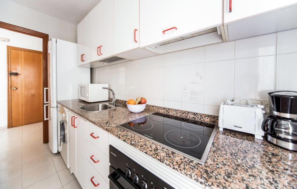 Stunning Apartment In Оропеса-дель-Мар Екстер'єр фото